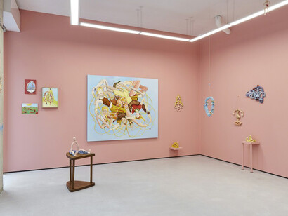 Unbuttoning my belly. Courtesy of Lychee One