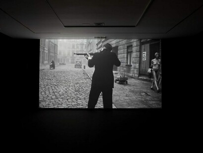 Julian Rosefeldt, Exhibition view. Courtesy of Galeria Helga de Alvear 