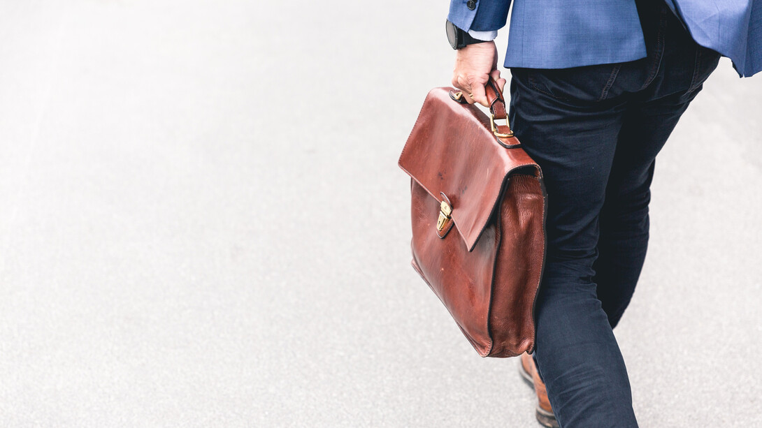 Il job shadowing è un particolare strumento formativo utile per conoscere concretamente un lavoro