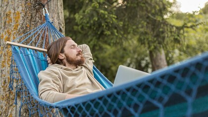 La zona de confort se asocia con una condición neutral ante el riesgo y a la estabilidad que brindan rutinas establecidas respecto a lugares