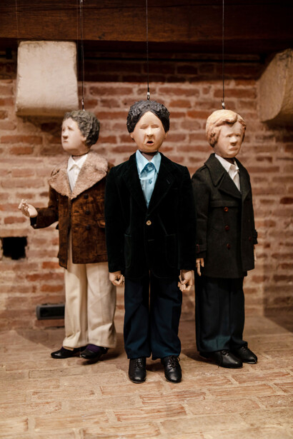 Markus Schinwald, Misfits, Fondazione Coppola. Veduta dell'allestimento 