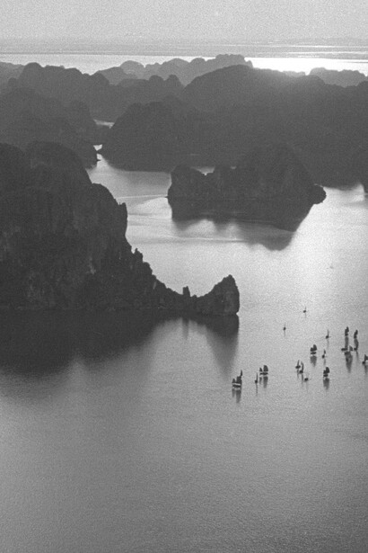 Raymond Cauchetier, Ha Long Bay, Vietnam (detail) c.1953. Copyright Raymond
Cauchetier, courtesy James Hyman Gallery, London