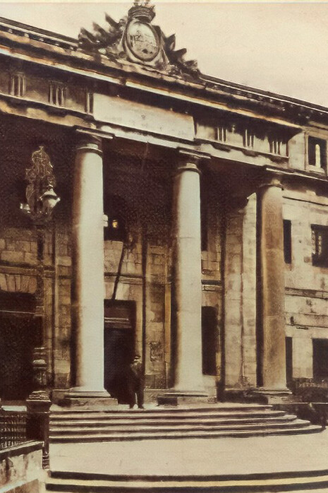 Façade of the former Atxuri civil hospital, the headquarters of the first Fine Art Museum. Courtesy of Museo de Bellas Artes de Bilbao