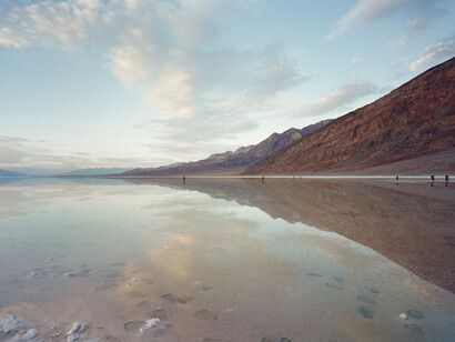 Victoria Sambunaris, Untitled, (Lake Manly with photographers), Death Valley National Park, California (detail), 2023. Courtesy of Yancey Richardson Gallery