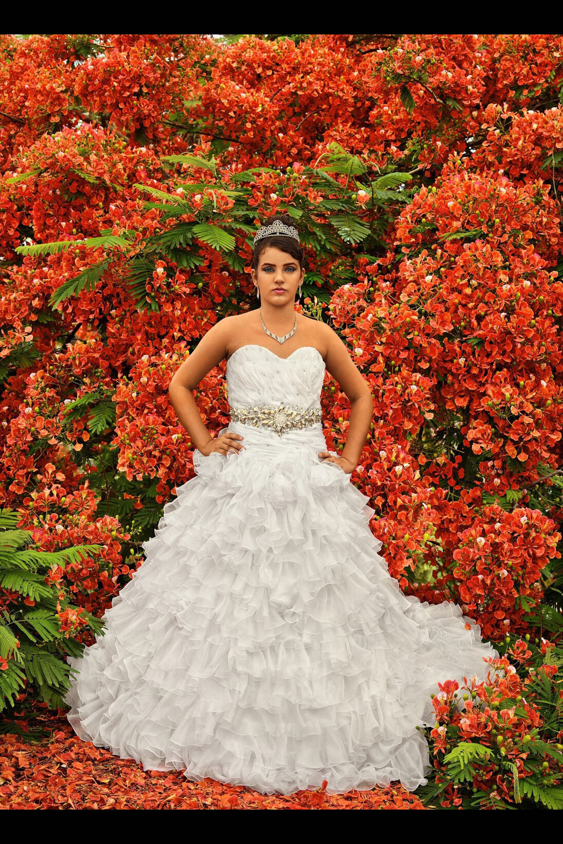 Frank Thiel,Melanie Victorino de Armas, La Habana, Playa, Ampliación del reparto Almendares, Barreto, 2015, framed chromogenic print mounted to Alu-Dibond
paper: 90 15/16 x 67 1/8 inches (231 x 170.5 cm) framed: 92 5/16 x 68 1/2 x 2 3/16 inches (234.5 x 174 x 5.5 cm) edition of 5 with 2 APs 
© Frank Thiel / VG Bild-Kunst, Bonn
Courtesy: Sean Kelly, New York