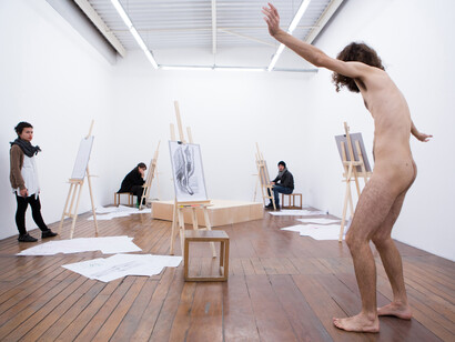 Fabio Morais, Modelo Vivo, 2014. Performance with Daniel Fagundes. Photo Rafael Cañas