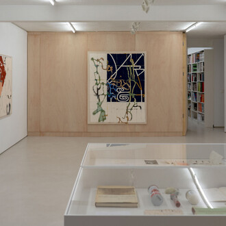 Alsino Skowronnek, Let the heavy things float, exhibition view. Courtesy of Moisés Pérez de Albéniz Gallery