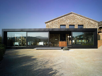 Restaurante del teatro. Autor: Marcos Catalán. Fotografía de Eugeni Pons