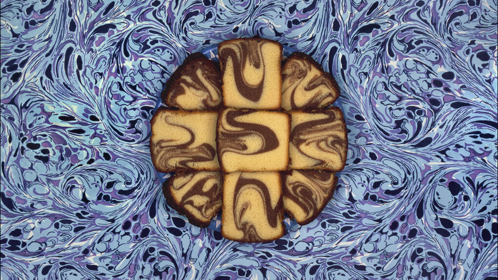 Sandy Skoglund, Nine slices of Marblecake, 1978, from the Still Life series, color photograph, approx. image area 54.7 x 69.7 cm ca., Courtesy of galleria Paci contemporary (Brescia, IT)