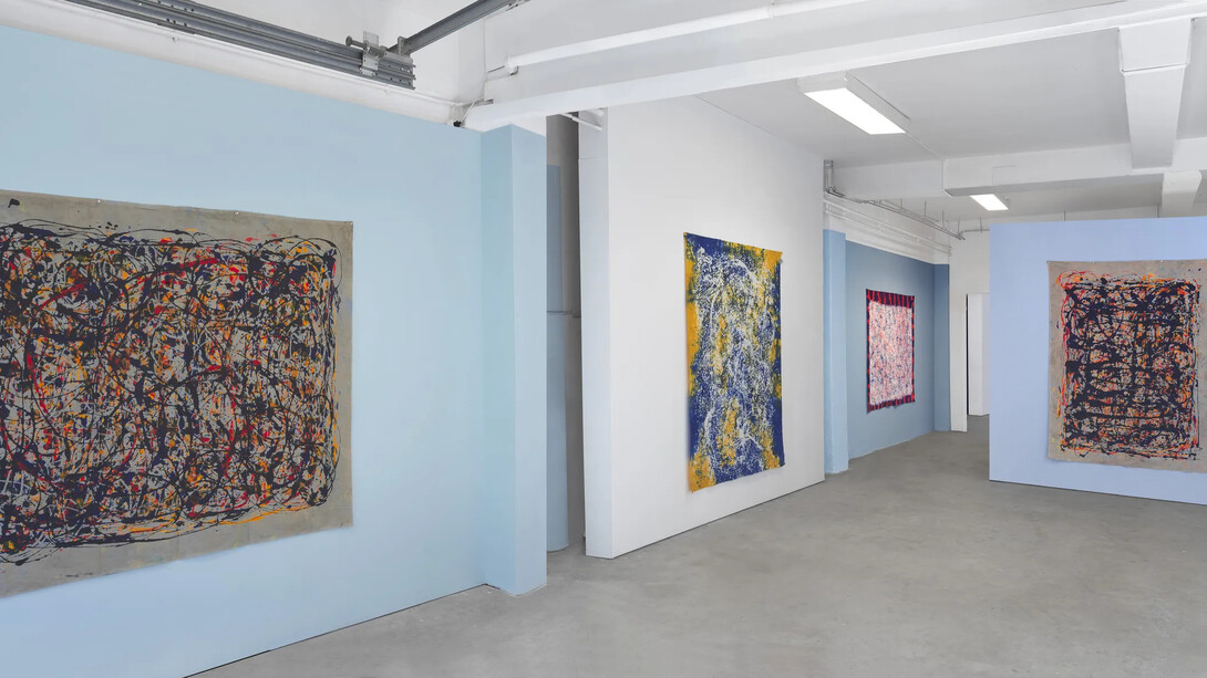 Paul Beumer, Show me - What lies beyond the hills and the mountains and the earth? Exhibition view. Courtesy of Dürst Britt & Mayhew