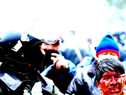 Proteste e repressione durante i primi momenti del colpo di stato
