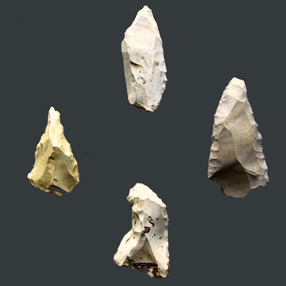 Artefatti del periodo musteriano, simili a quelli rinvenuti nella grotta Üçağızlı II