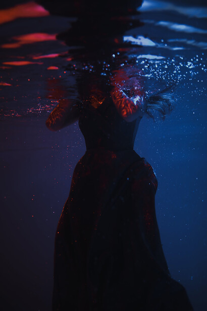 Les expériences de mort imminente.Des  individus non-voyants ayant vécu des EMI décrivent des lieux où des situations visuelles détaillées