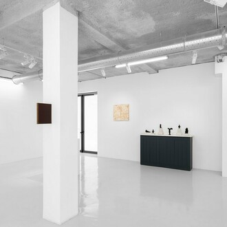 Artistes divers, De l’effacement de la figure humaine, vue d'exposition. Avec l'aimable autorisation de la Galerie Sator