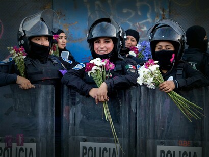 Hoje, mais do que nunca, devido à imperícia no quotidiano, temos mais polícias a matar inocentes do que os próprios bandidos. É triste ver crianças na polícia sem nenhuma postura física adequada para o trabalho que fazem, e ficam vulneráveis aos criminosos com mais destreza que por vezes lhes arrancam as armas, e sem nenhum recurso de defesa, ficam impávidos, pois, a sua formação é fraca e desprovida de sentido