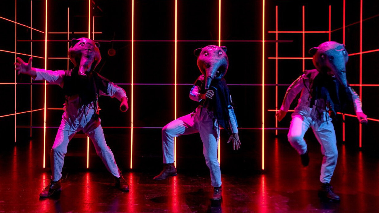 Herz aus polyester. Courtesy of the Deutsches Theater