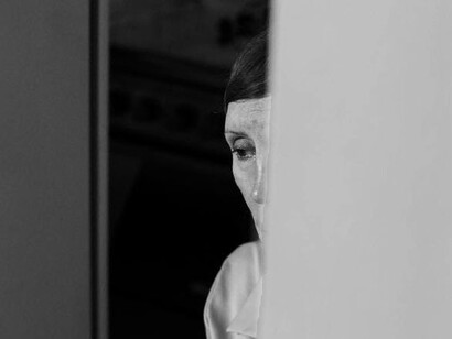 The documentary investigates the reasons why she was prohibited from exercise her military activities as aviation mechanics and accomplishes her dream to dress in a feminine uniform, ph. Diego Bresani