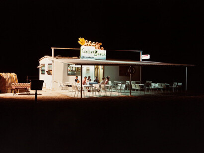 Luigi Ghirri, Portorecanati, 1985. Per gentile concessione di Musei Civici di Reggio Emilia