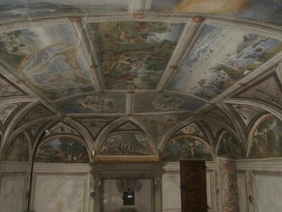 Il piano terreno ospita l’Antiquarium Tellinum, raccolta di stele incise dell’Età del Rame, Sondrio, Lombardia, Italia