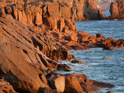 La scogliera di sant'Antioco al tramonto, Sardegna, Italia