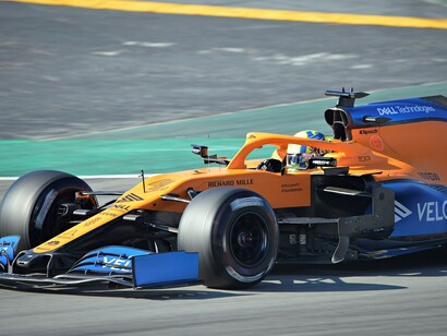 Nonostante la giovane età, Lando Norris ha già dimostrato una maturità e una costanza impressionanti, guadagnandosi il rispetto di colleghi e avversari nel paddock. Lando Norris alla guida della McLaren