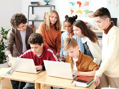 O acto de educar o outro é um acto relacional