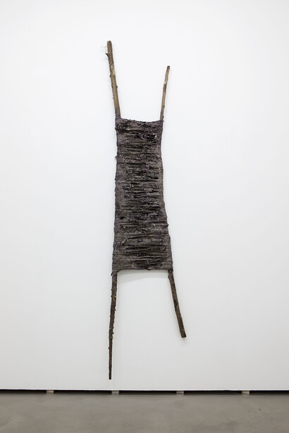 Jay Heikes, Self Portrait In Ultra Violet Light, 2014, wood, leather, paper, pine needles, phosphorescent pigment, 239 x 56 x 7,6 cm, photo by Andrea Rossetti, courtesy Federica Schiavo Gallery, Roma