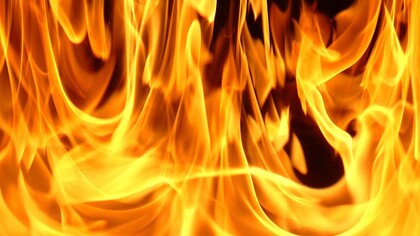 El fuego como símbolo de la luz solar y de la energía ahuyentadora de las amenazas nocturnas