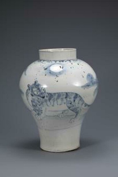 Jar with tiger decoration, Korea, Joseon dynasty (1392–1910), 19th century. Porcelain with underglaze cobalt blue design, 14 3/4 in. (37.5 cm); Diam. of base: 5 13/16 in. (14.8 cm)