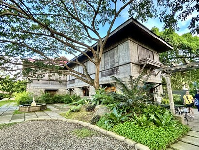 Café Maria restaurant in Spanish-era design, Dumaguete © Alma Reyes