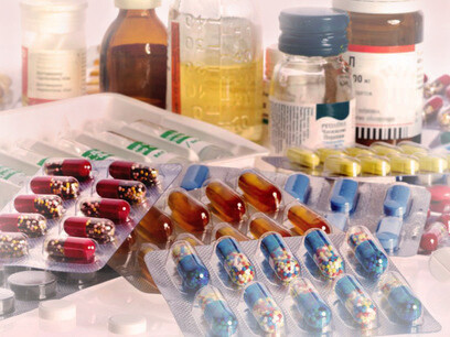 En realidad, la industria farmacéutica es la principal impulsora de la extensión del sistema de patentes, y ha presionado a los países en desarrollo para hacerles seguir este sistema