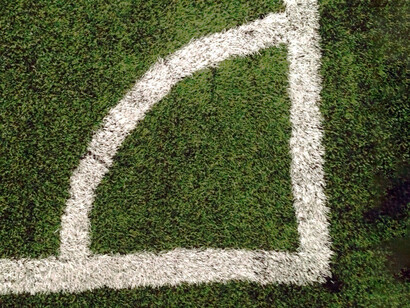 Campo di calcio. La strategia di De Rossi alla Roma: analisi tattica e prospettive future