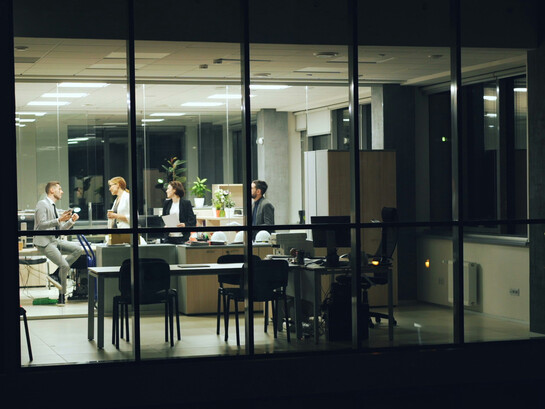 Travailler plus individuellement pour compenser les failles du système relève de l'illusion économique