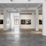 Sunhil Sippy, Eastward: explorations along Mumbai’s eastern seaboard, exhibition view. Courtesy of Galerie Mirchandani + Steinruecke