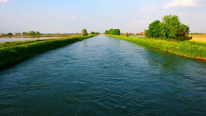 Canale Cavour, tratto vercellese, Piemonte, Italia